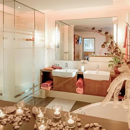 Lueftenegger דירה מאוטרנדורף